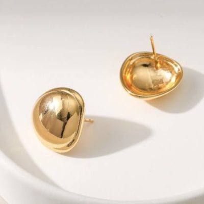18kt gold-plated pebble stud earrings