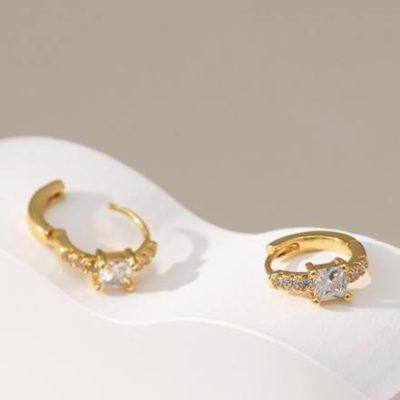 18kt gold-plated diamante huggie earrings